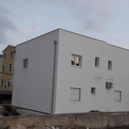Bella Casa Comfort Srima